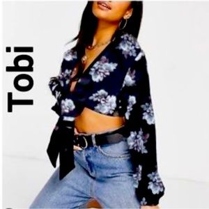 TOBI Women’s Black Floral Puff Sleeve Tie Front Cropped Wrap Top Size Medium